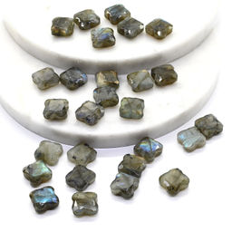 Бусина для рукоделия Клевер граненый 13*13мм из лабрадора, 1 шт Радуга камня