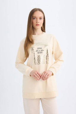 Толстовка-туника с принтом и круглым вырезом стандартного кроя - Defacto фото 3
