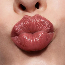 Увлажняющая кремовая губная помада Ultra Colour, 3.6 г