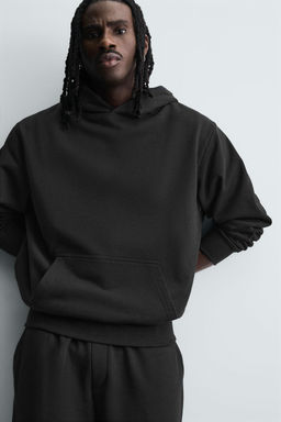SUDADERA CAPUCHA B?SICA / Negro - Zara фото 5