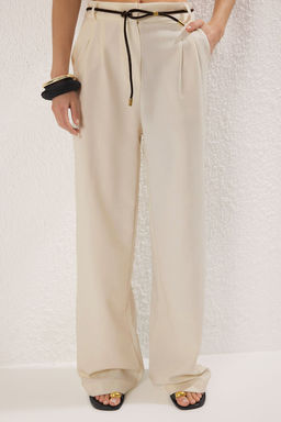 Trendyolmilla Beyaz Wide Leg/Genis Paca Kemerli Pantolon TWOSS25PL00114  фото 2