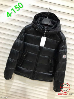 Мужская куртка со съемным капюшоном