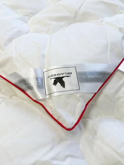 Всесезонное одеяло BELASHOFF 140х205 см повышенной плотности