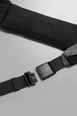 TECHNICAL SPORTS BELT BAG