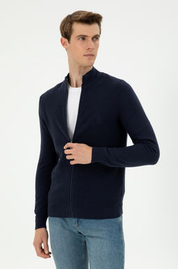 Мужской темно-синий базовый трикотажный кардиган Неожиданная скидка в корзине
