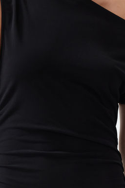 Siyah Fitted Vucuda Oturan Kay?k Yaka S?f?r Kol Esnek Orme Orme Midi Kalem Elbise TWOSS24EL00662