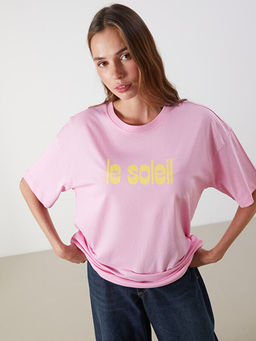 Bisiklet Yaka Bask?l? Oversize Kad?n Ti??rt