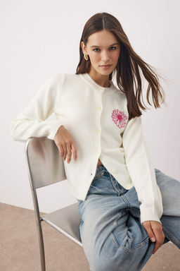 Ekru Bisiklet Yaka Nak?s Detayl? Triko H?rka TWOAW26HI00261