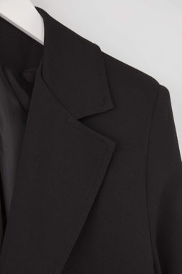 Siyah Aksesuar Dugmeli Cepli Fitted/Bele Oturan Dokuma Blazer Ceket TWOAW26BC00007