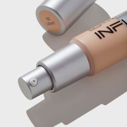 Influence Beauty Тональная основа матирующая Skinnovation Matte тон 02  фото 8