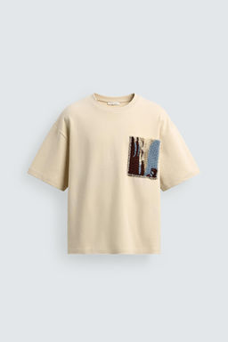 CAMISETA PARCHE TEXTURA COMBINADA / Blanco roto