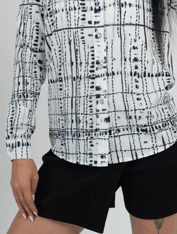 Женская рубашка с длинным рукавом приталенного силуэта - Трика фото 8