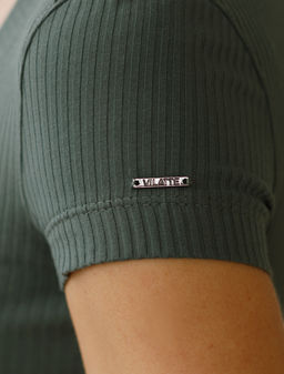 Футболка из трикотажа в широкий рубчик - Vilatte фото 3