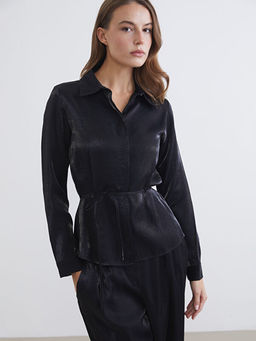 Beli Ku?akl? Parlak Dokulu Kad?n G?mlek