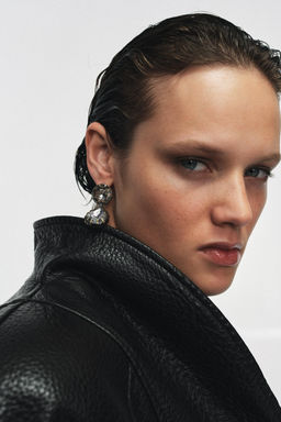 PENDIENTES MET?LICOS JOYAS / Gris antracita