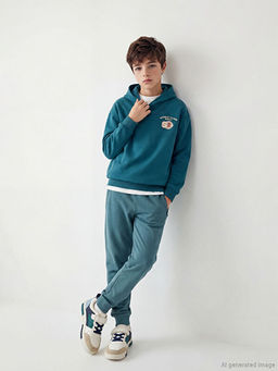 Kap??onlu Erkek ?ocuk Kal?n Sweatshirt