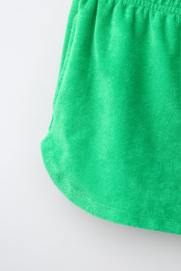 CONJUNTO POLO Y BERMUDA EFECTO TOALLA / Verde