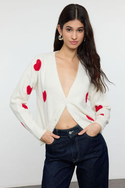 TRENDYOLMILLA Ekru Kalp Desenli V Yaka Triko H?rka TWOAW25HI00373 фото 2