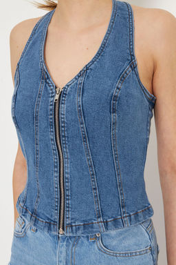 Trendyolmilla Ac?k Mavi Onu Fermuarl? Halter Yaka Fitted Denim Bluz TWOSS25BZ00068