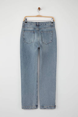 More Sustainable Mavi Pacas? Fermuar Detayl? Normal Bel Yeni Straight Jeans TWOAW26JE00038 - Trendyolmilla фото 7
