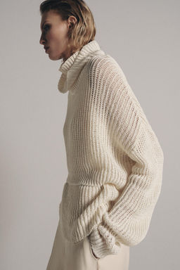 JERSEY CORTO PUNTO CUELLO SUBIDO / Crudo claro - Zara фото 5