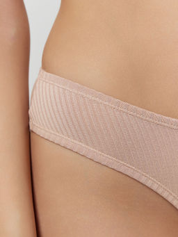 Цена за 2 штуки! Трусы бразилиана женские бежевые