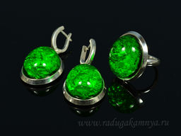 Комплект с янтарём "буранит" в посеребрении кольцо, серьги овал 22*26мм зеленый