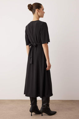 Ozel Koleksiyon Kahverengi Duz Aksesuar Detayl? Midi Dokuma Elbise TWOAW26EL00067 - Trendyolmilla фото 24