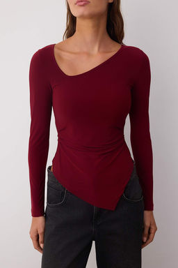 Bordo Asimetrik Yaka Detayl? Vucuda Oturan Esnek Orme Bluz TWOAW26BZ00117