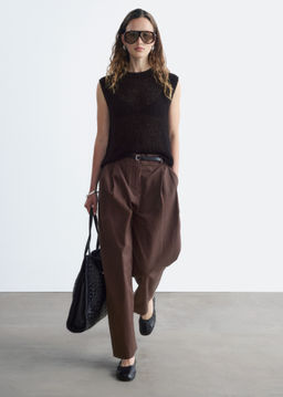 Pantalones recortados con perneras de barril