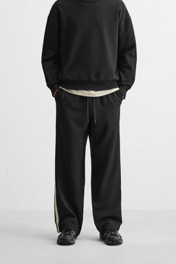 TECHNICAL TROUSERS WITH SIDE PANEL - Zara фото 2