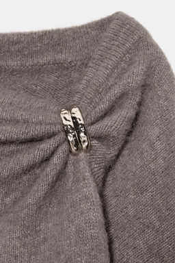 KNIT JUMPER WITH BROOCH - Zara фото 5