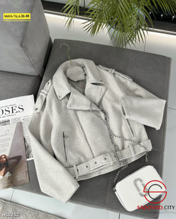 Куртка женская весенняя