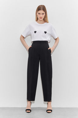 Брюки бананы из костюмной ткани