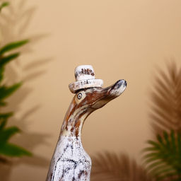 Сувенир «Утка в белом», 27 см, дерево