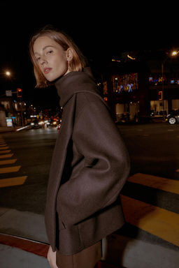 CROPPED WOOL COAT WITH SCARF - Zara фото 6