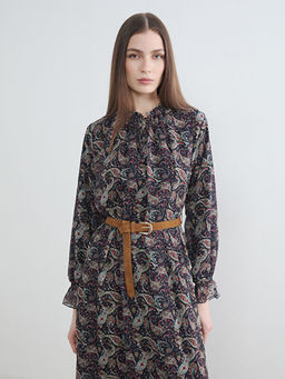 Dik Yaka Desenli Kemerli ?ifon Elbise