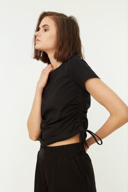 Siyah 100% Pamuk Buzgu Detayl? Basic Bisiklet Yaka Orme T-Shirt TWOSS21TS0131