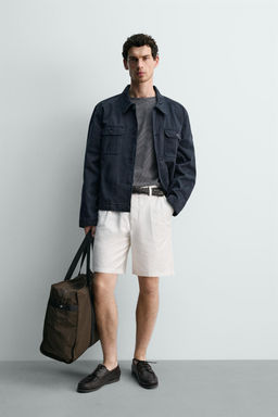 CAZADORA REGULAR FIT BOLSILLOS / Marino