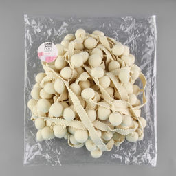 Тесьма декоративная с помпонами, 35±5 мм, 9.1±0.5 м, бежевая