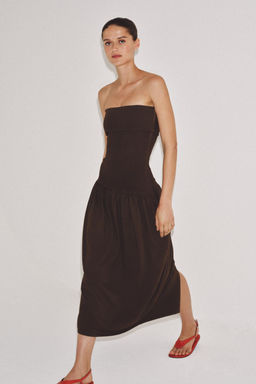 VESTIDO BANDEAU COMBINADO / Marr?n