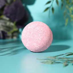 Цена за 2 шт. Бомбочка для ванны, 120 г, аромат клубники со сливками, Кладовая красоты