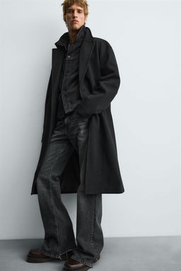 WATER-REPELLENT STRUCTURED COAT