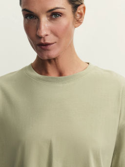 Базовая футболка оверсайз из хлопка / Zarina  фото 6