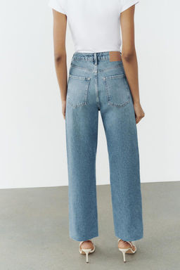Z1975 STRAIGHT HIGH-WAIST ANKLE-LENGTH JEANS - Zara фото 4