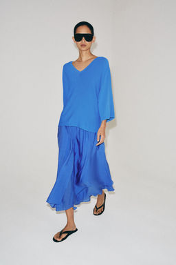 TOP PUNTO FLUIDO ESCOTE PICO / Azul?n - Zara фото 14