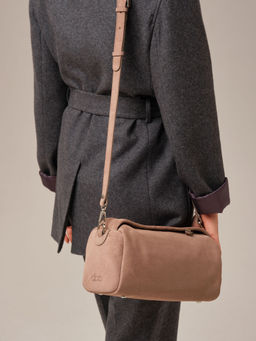 Замшевая сумка Solea DBR 31365 капучино  фото 9