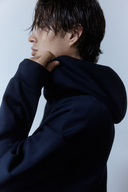 Sudadera de deporte en DryMove Loose Fit - H&m фото 5