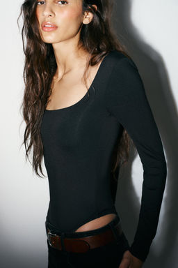 SQUARE NECK POLYAMIDE BODYSUIT - Zara фото 16