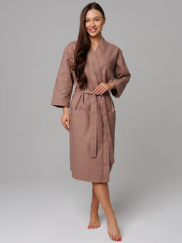 Женский укороченный вафельный халат с планкой коричневый В-11 (21)